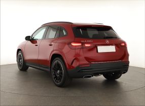 Mercedes-Benz GLA - 2024