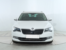 Škoda Superb 2016