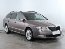 Škoda Superb 2011