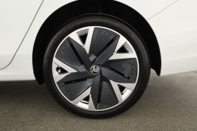 Škoda Superb - 2024