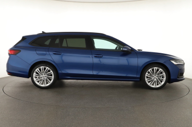 Škoda Superb - 2024