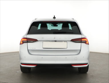 Škoda Octavia - 2024