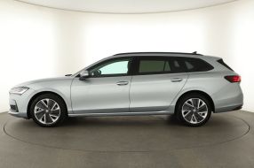 Skoda Superb - 2024