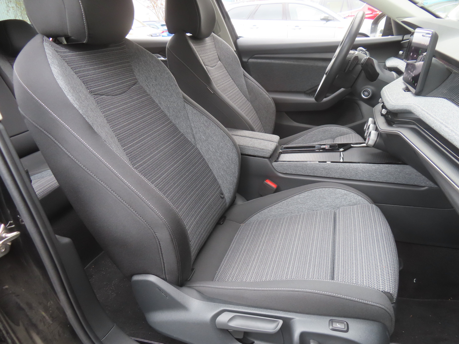 Škoda Superb - 2024