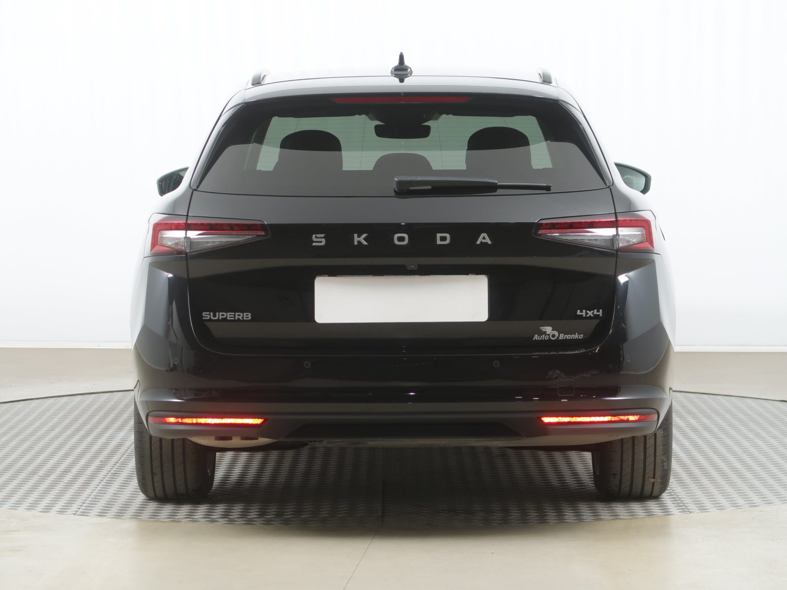 Škoda Superb - 2024