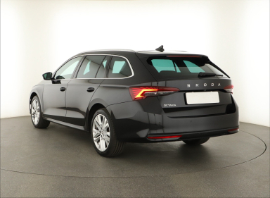 Škoda Octavia - 2024