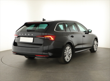 Škoda Octavia - 2024