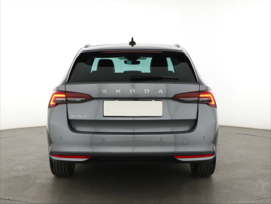 Škoda Octavia - 2024