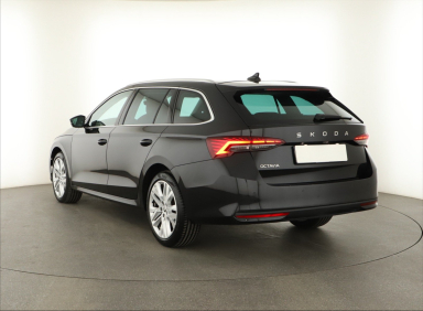 Škoda Octavia - 2024