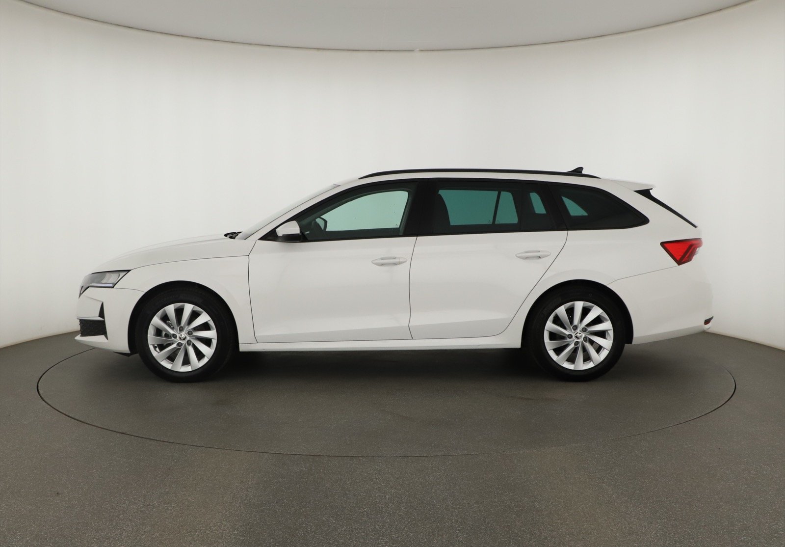 Škoda Octavia - 2024