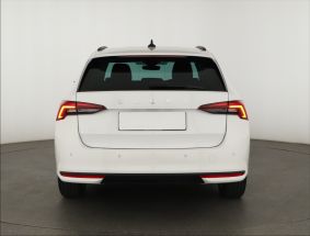 Škoda Octavia - 2024