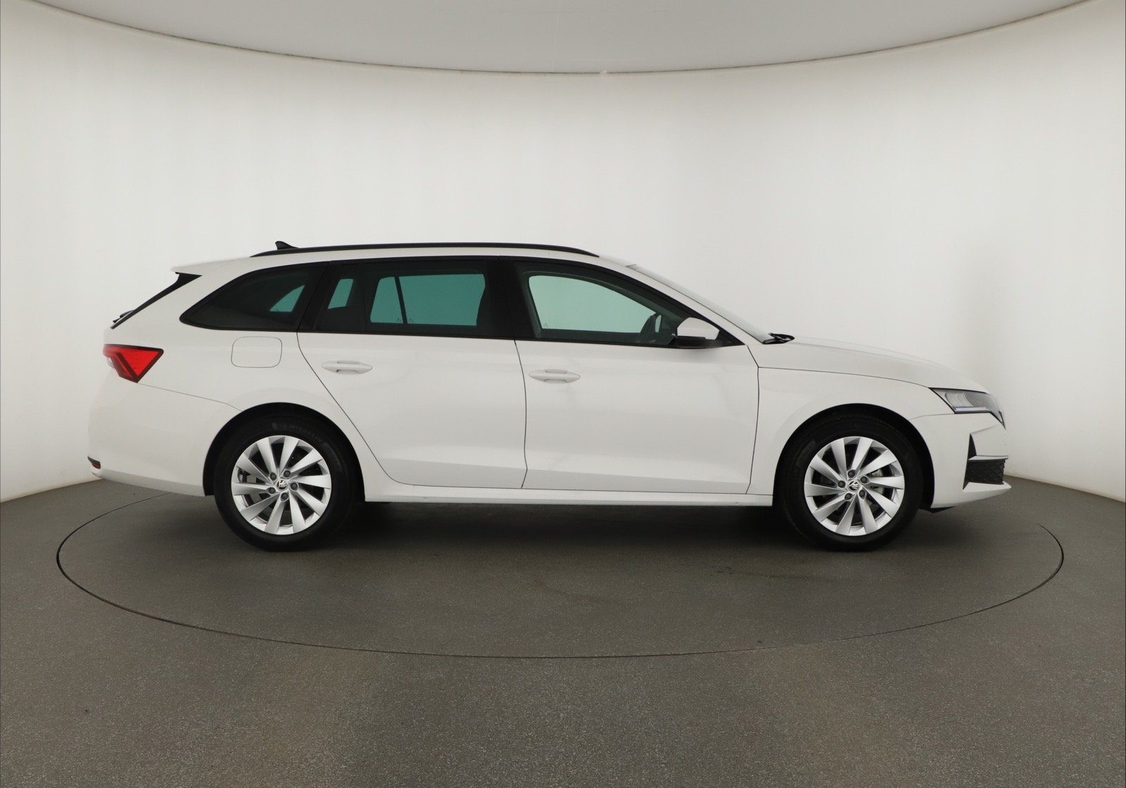 Škoda Octavia - 2024