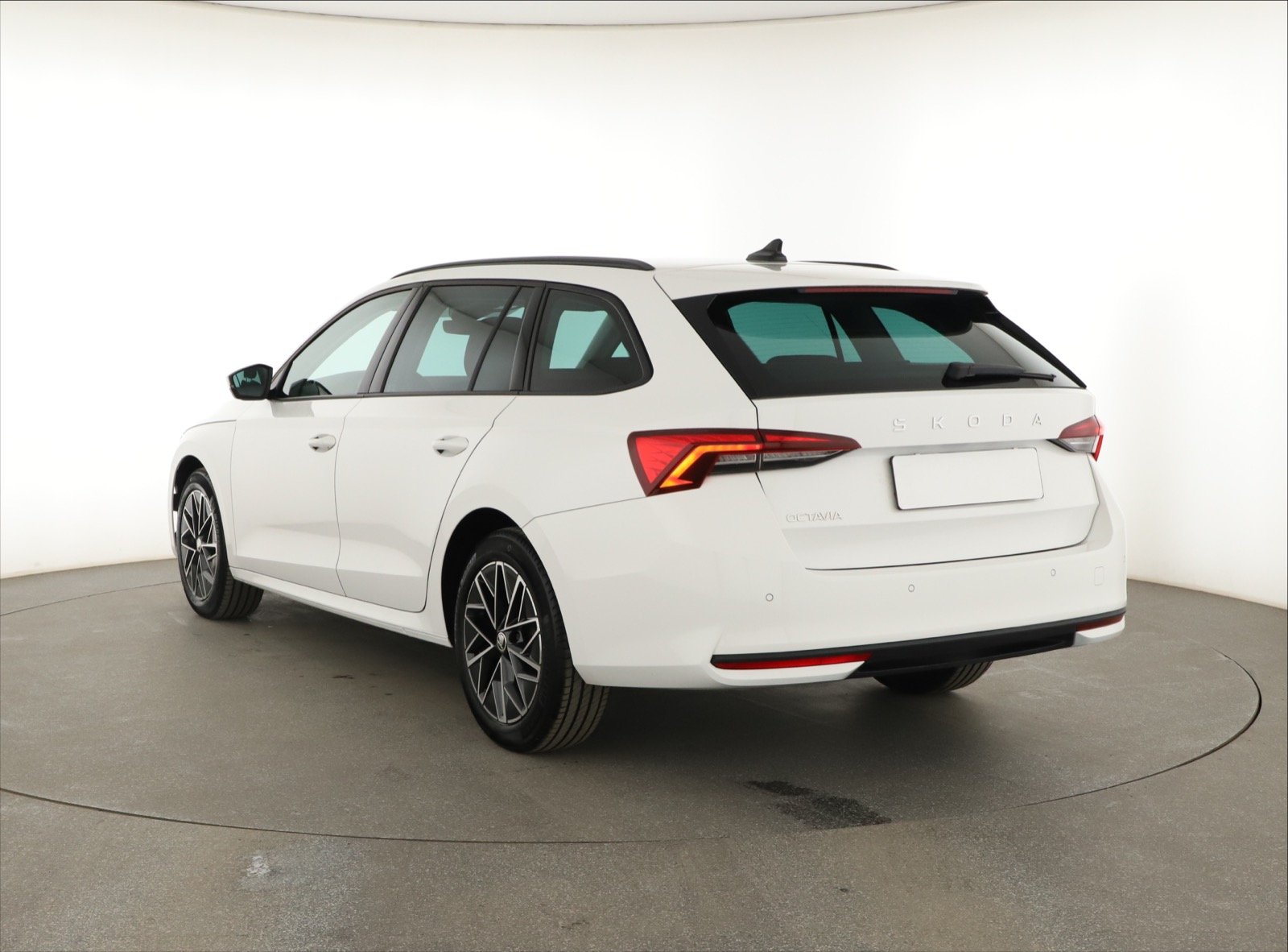 Škoda Octavia - 2024
