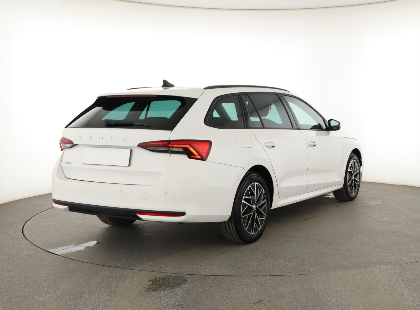 Škoda Octavia - 2024