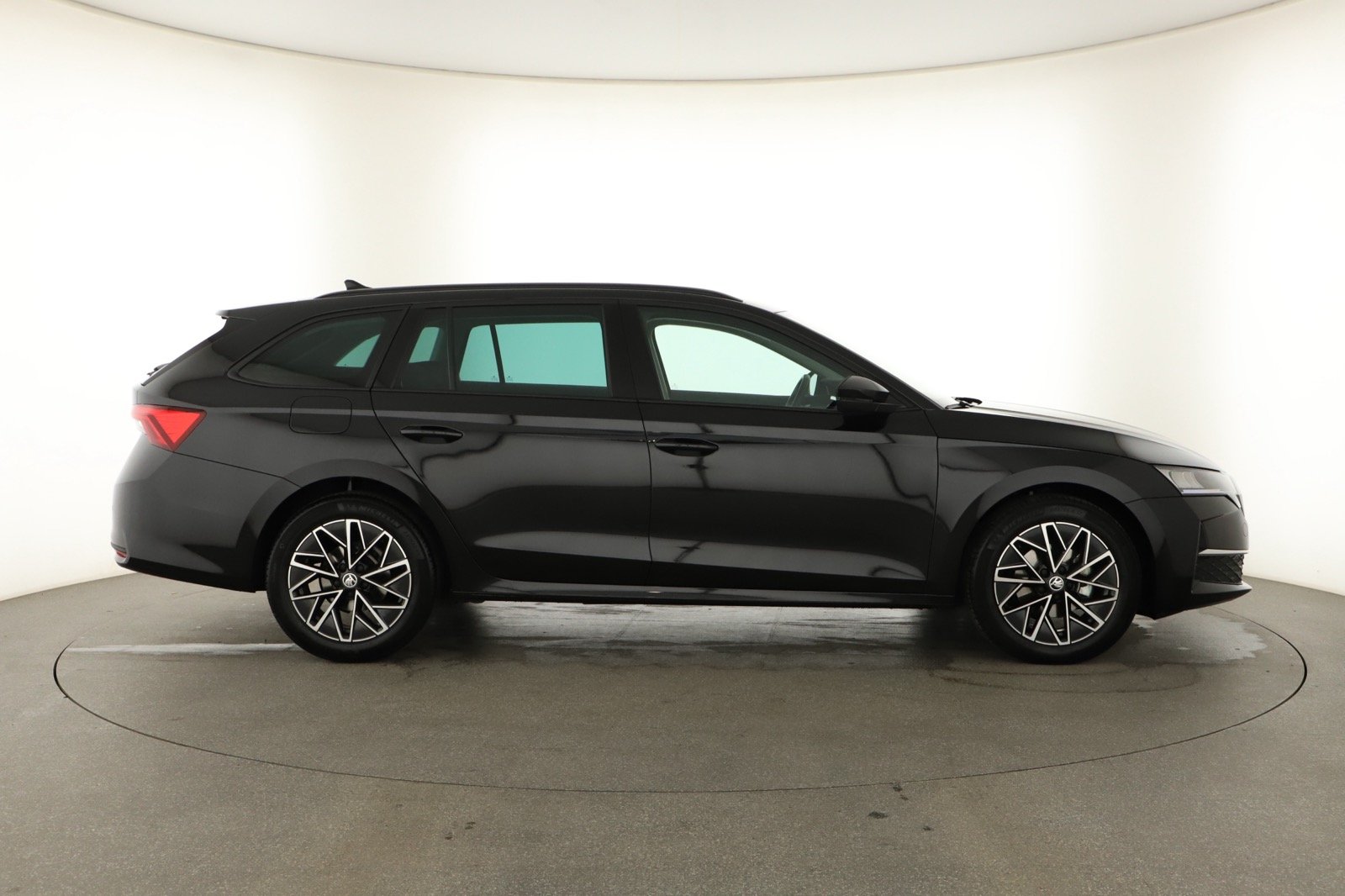 Škoda Octavia - 2024