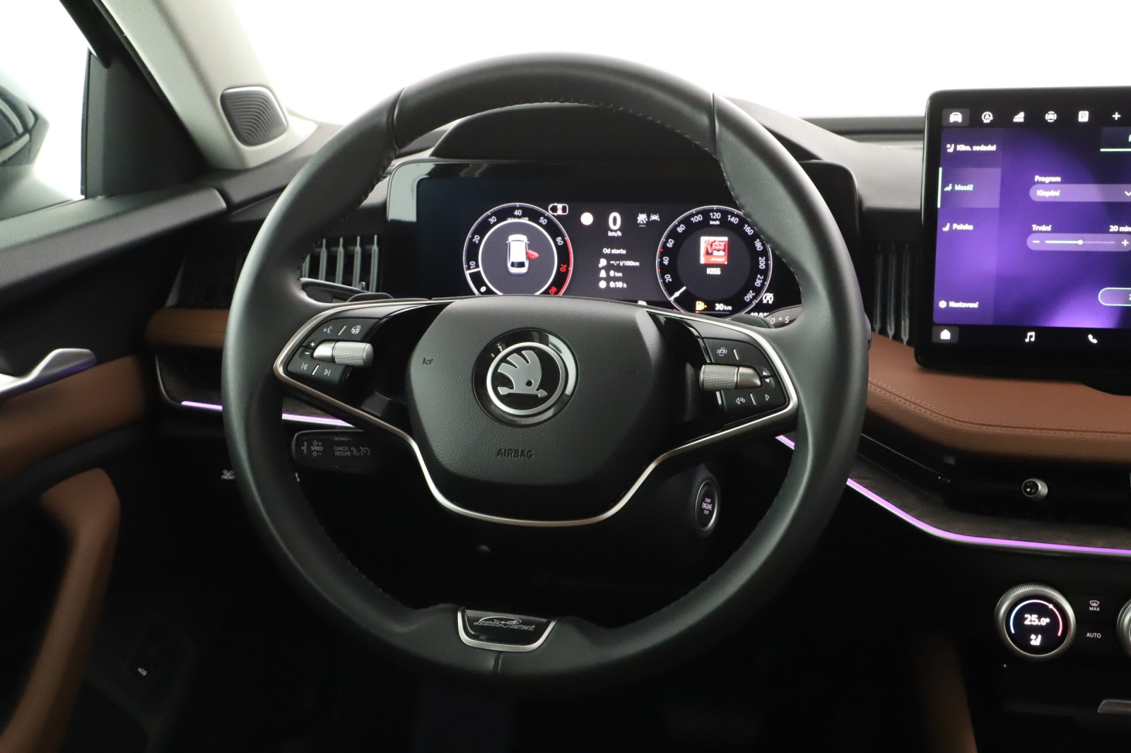 Škoda Superb - 2024