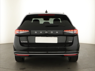 Škoda Superb - 2024