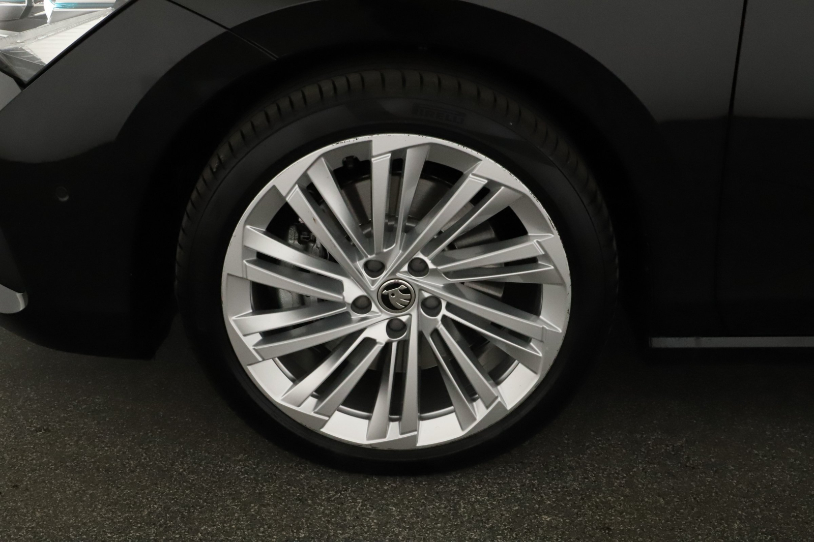 Škoda Superb - 2024
