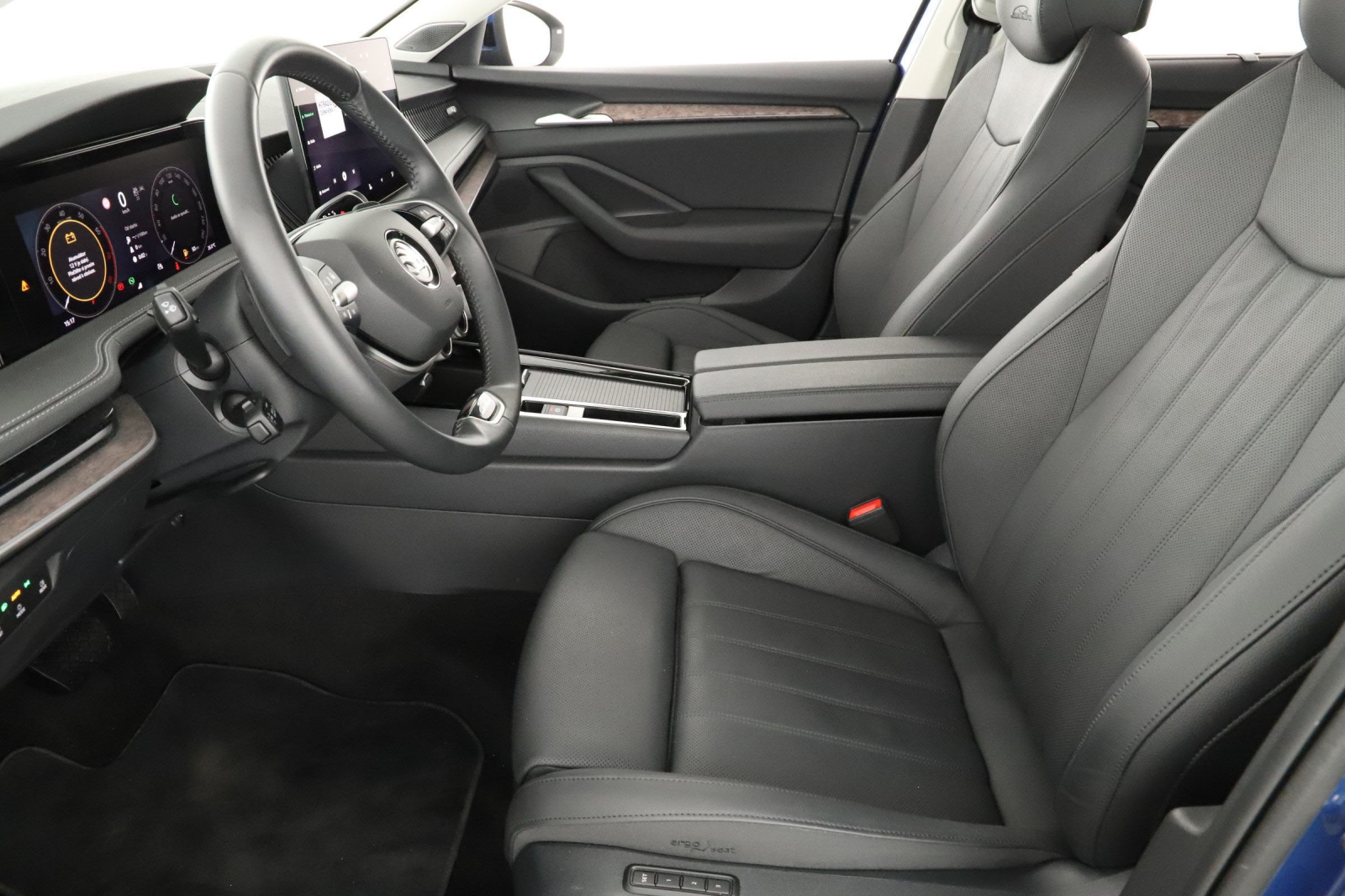 Škoda Superb - 2024
