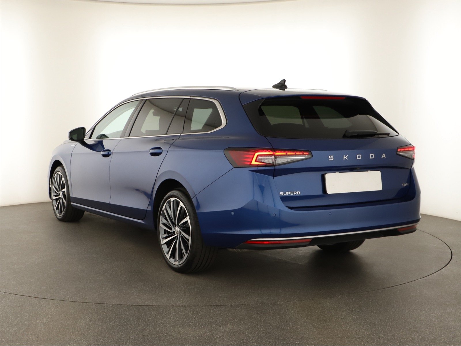 Škoda Superb - 2024