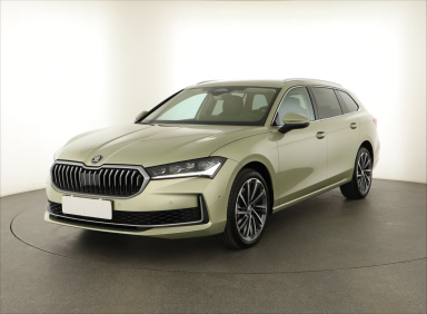 Škoda Superb - 2024