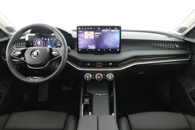Škoda Superb - 2024