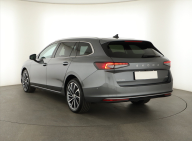 Škoda Superb - 2024