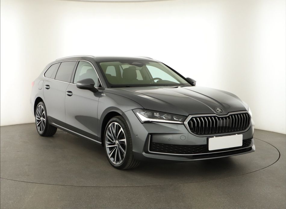 Skoda Superb - 2024