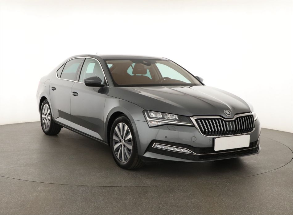 Skoda Superb - 2022