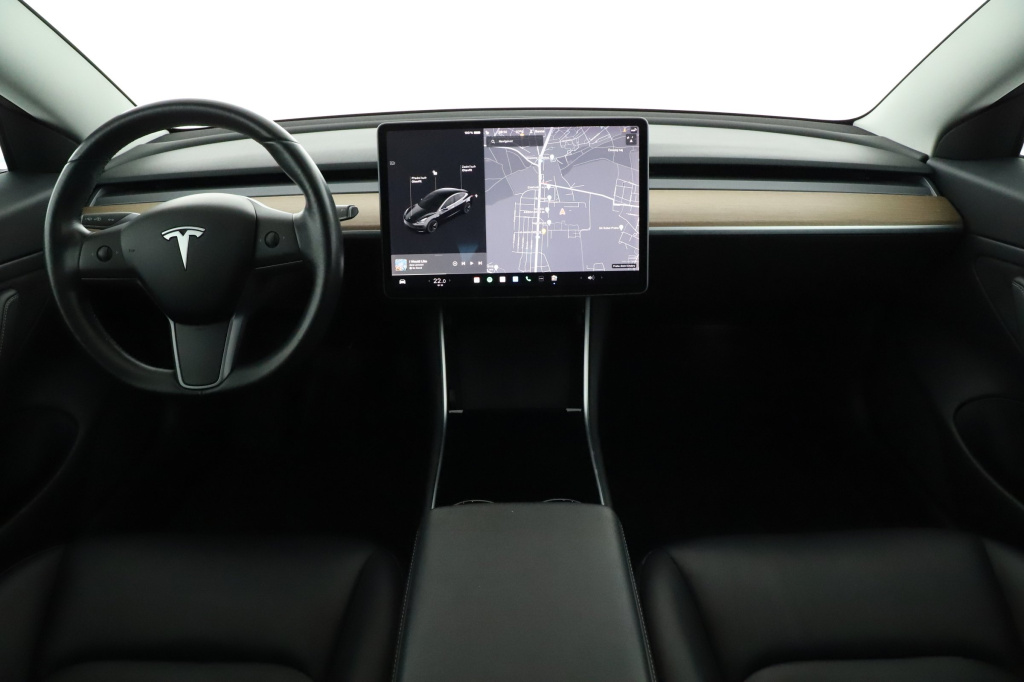 Tesla Model 3 Long Range 4WD 73kWh, 2019, Long Range 4WD 73kWh, 324kW, 4x4