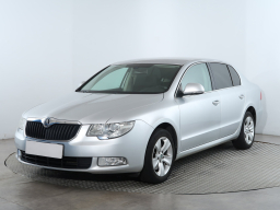 Škoda Superb 2011