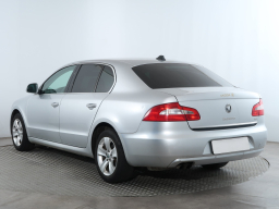 Škoda Superb 2011