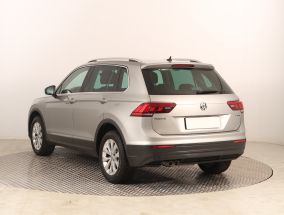 Volkswagen Tiguan - 2019