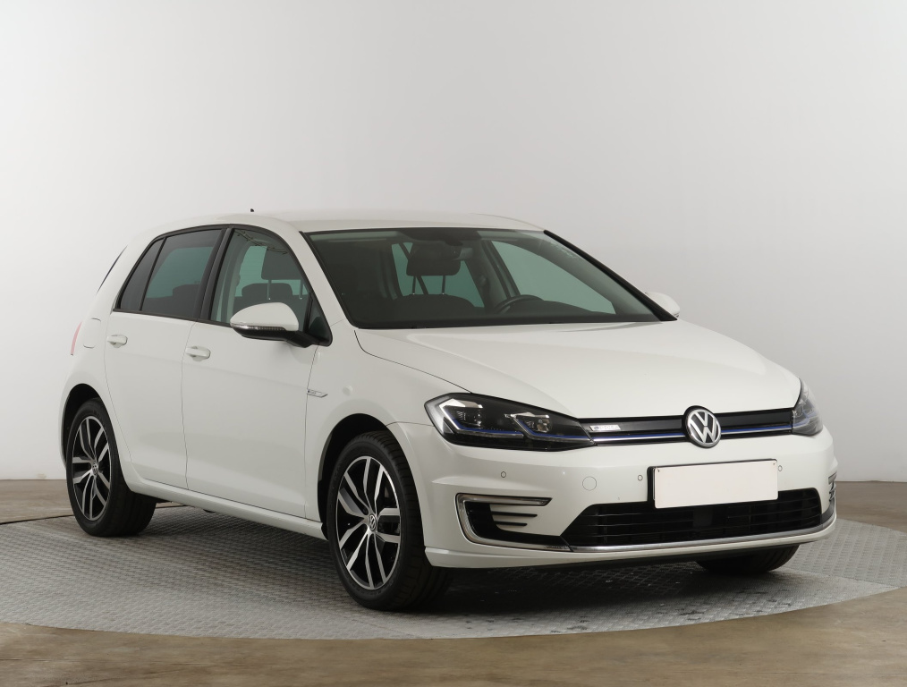 Volkswagen e-Golf 32 kWh, 37 Ah, 2020, 32 kWh, 37 Ah, 100kW