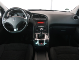 Peugeot 5008 2013