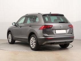 Volkswagen Tiguan - 2018