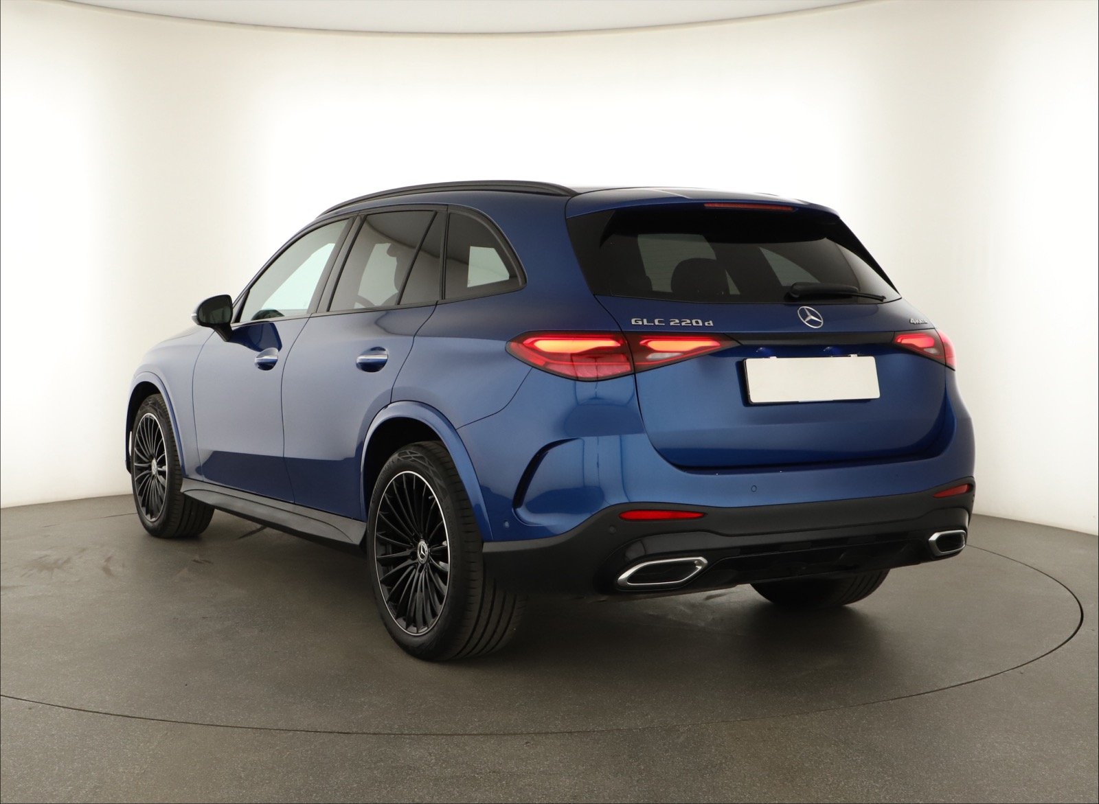 Mercedes-Benz GLC - 2024