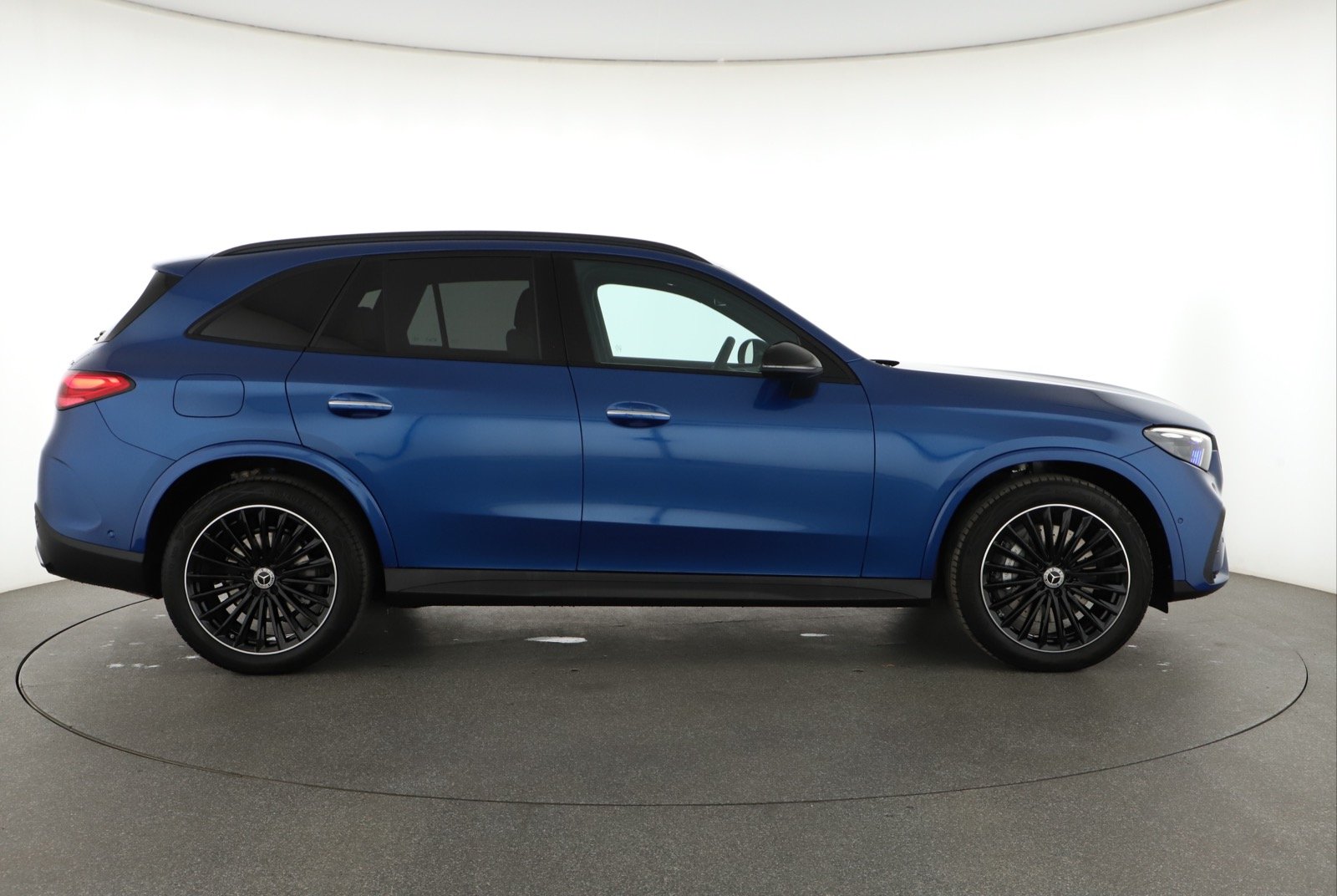 Mercedes-Benz GLC - 2024