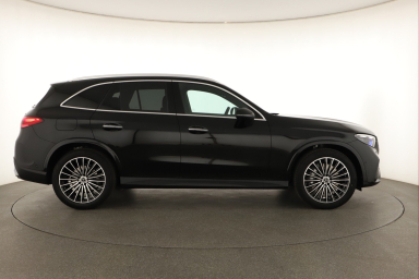 Mercedes-Benz GLC - 2024