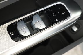 Mercedes-Benz GLC - 2024