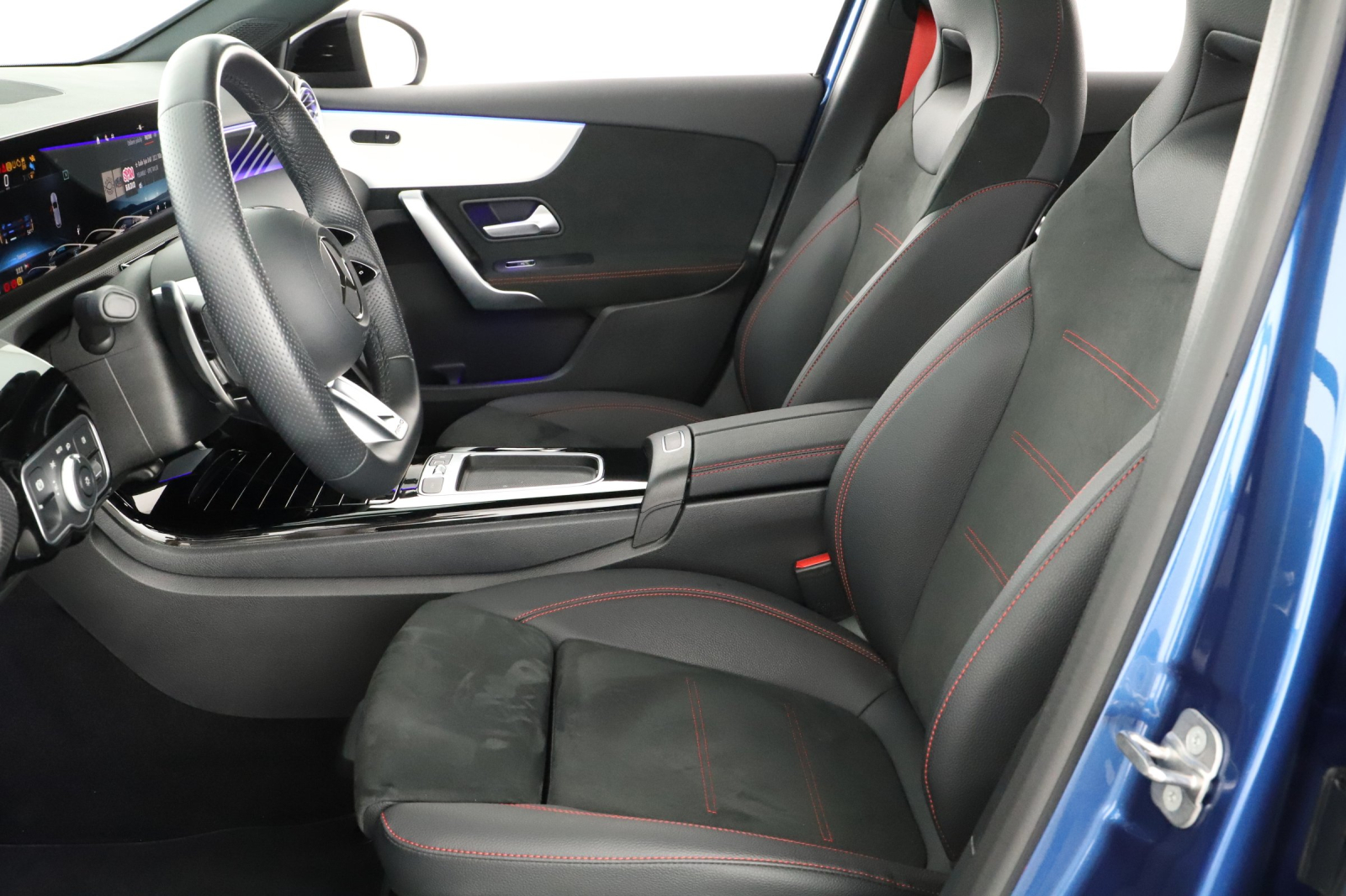 Mercedes-Benz A - 2024