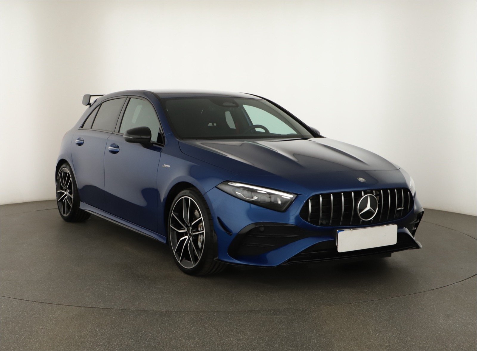 Mercedes-Benz A - 2024