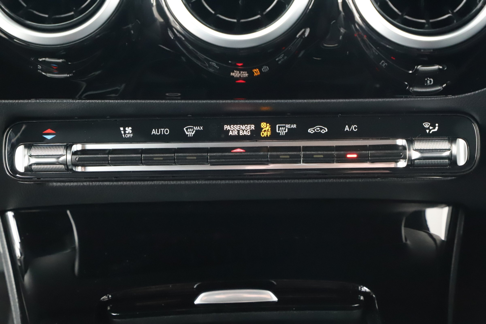 Mercedes-Benz A - 2024