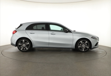 Mercedes-Benz A - 2024