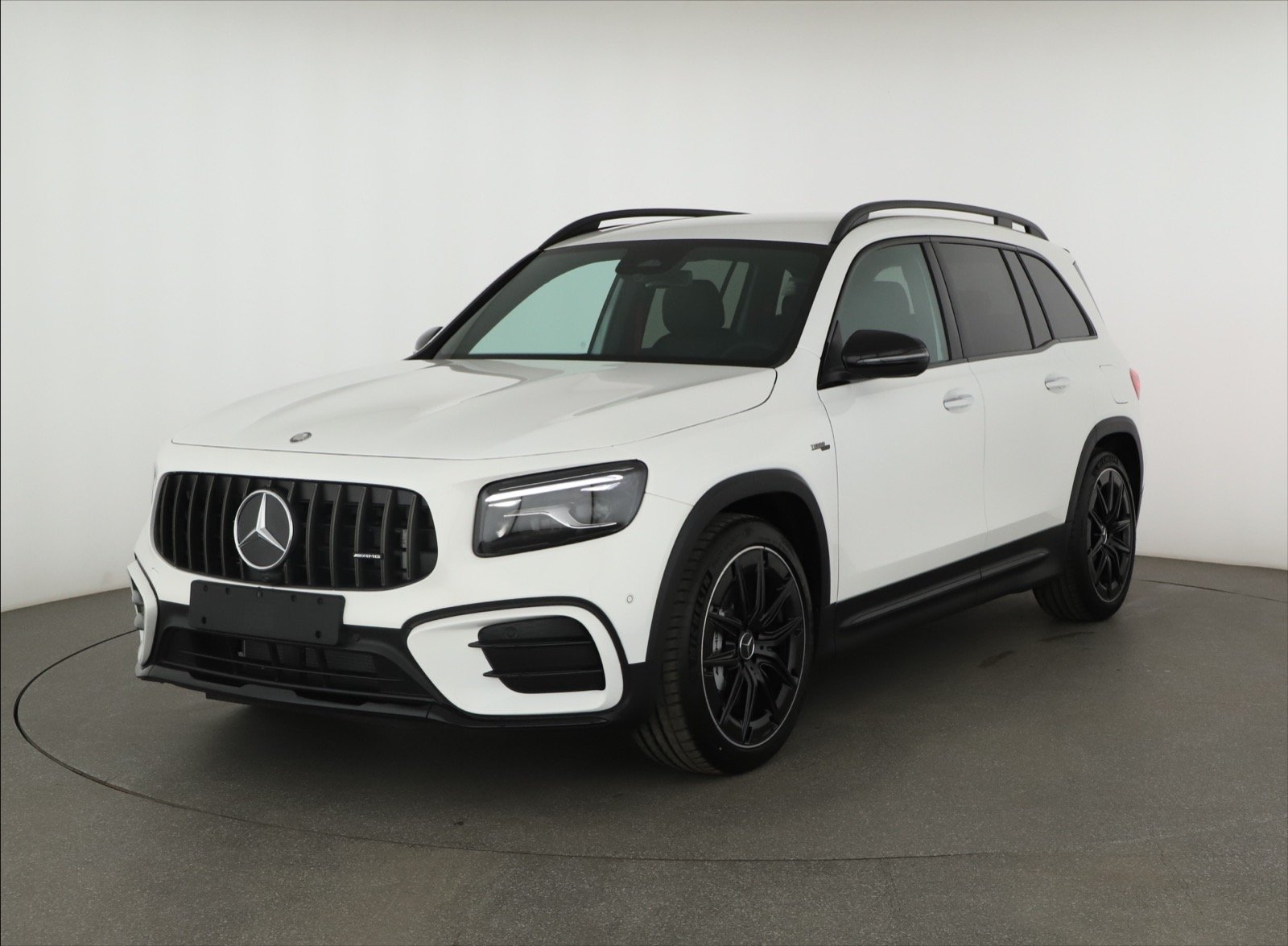 Mercedes-Benz GLB - 2025