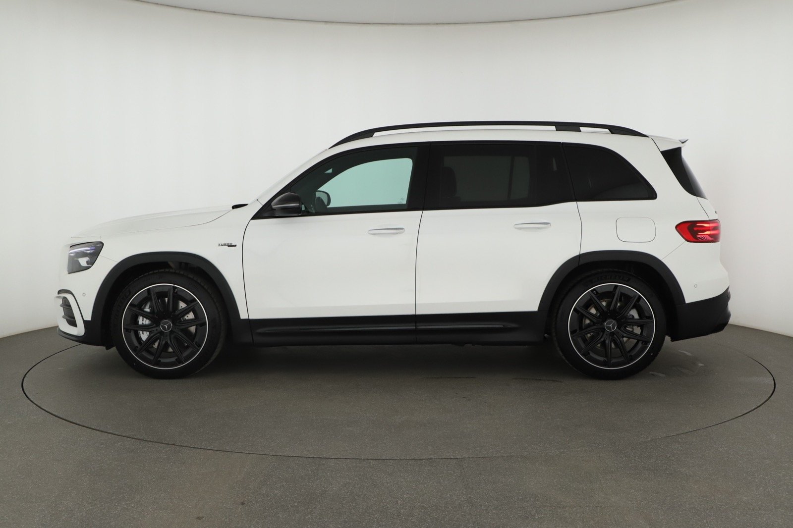 Mercedes-Benz GLB - 2025