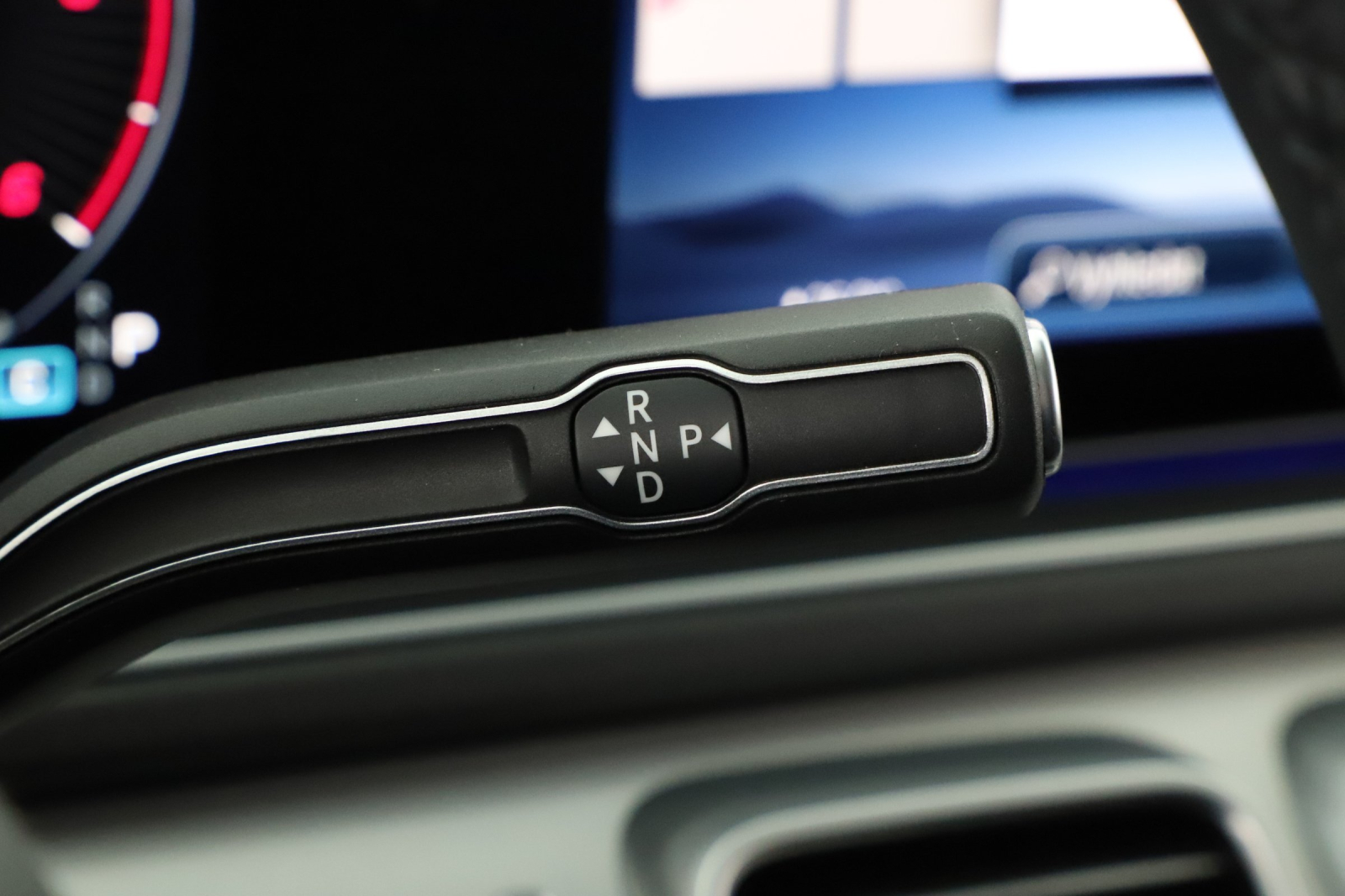 Mercedes-Benz GLE - 2025