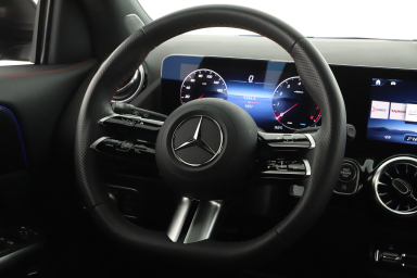 Mercedes-Benz GLA - 2024