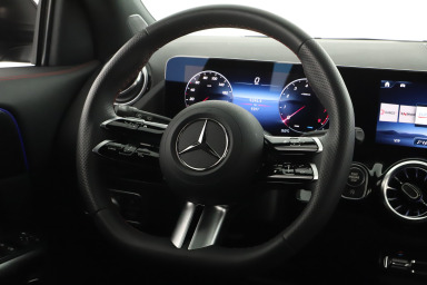 Mercedes-Benz GLA - 2024