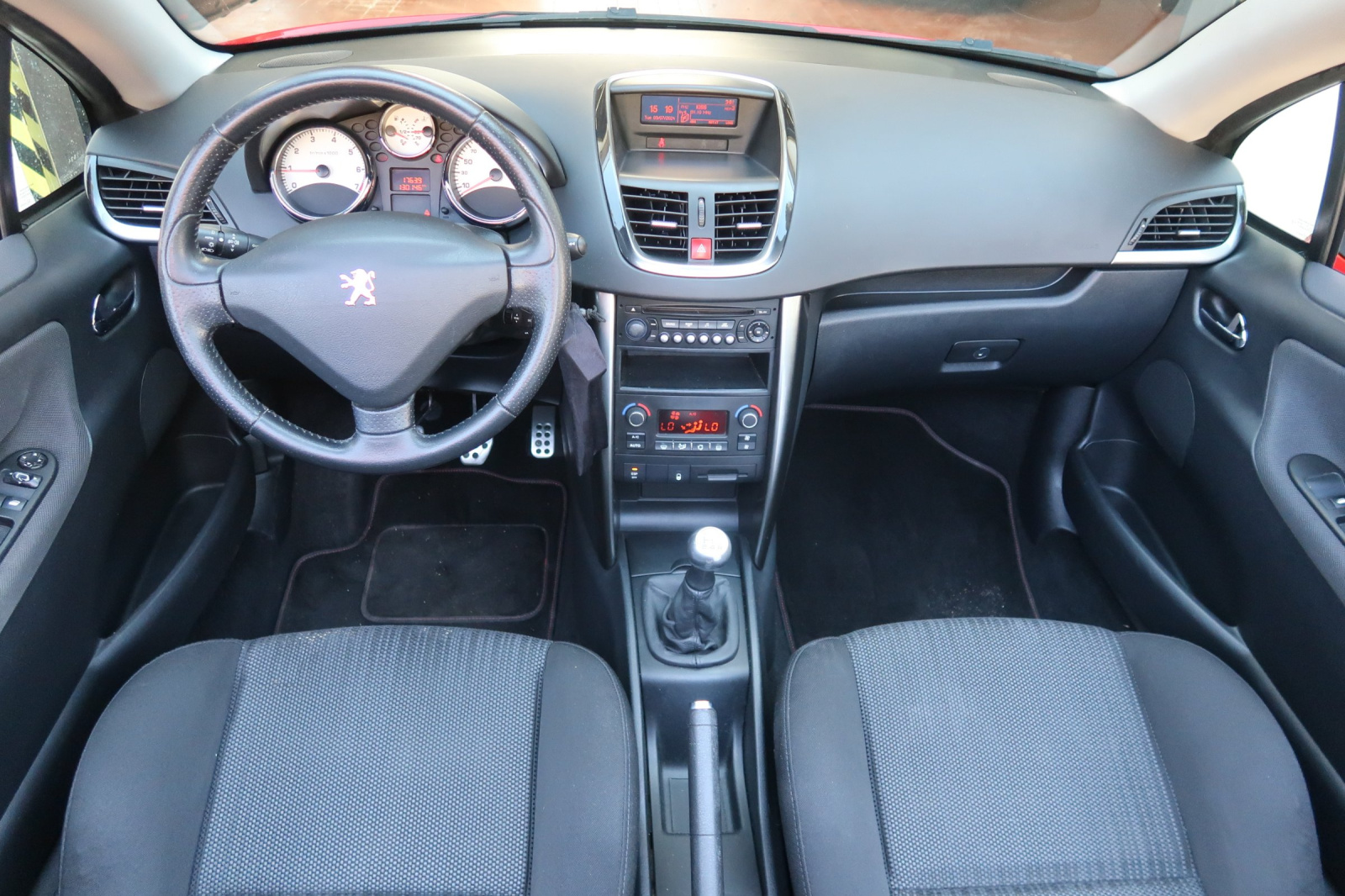 Peugeot 207, 2011, 1.6 16V, 88kW